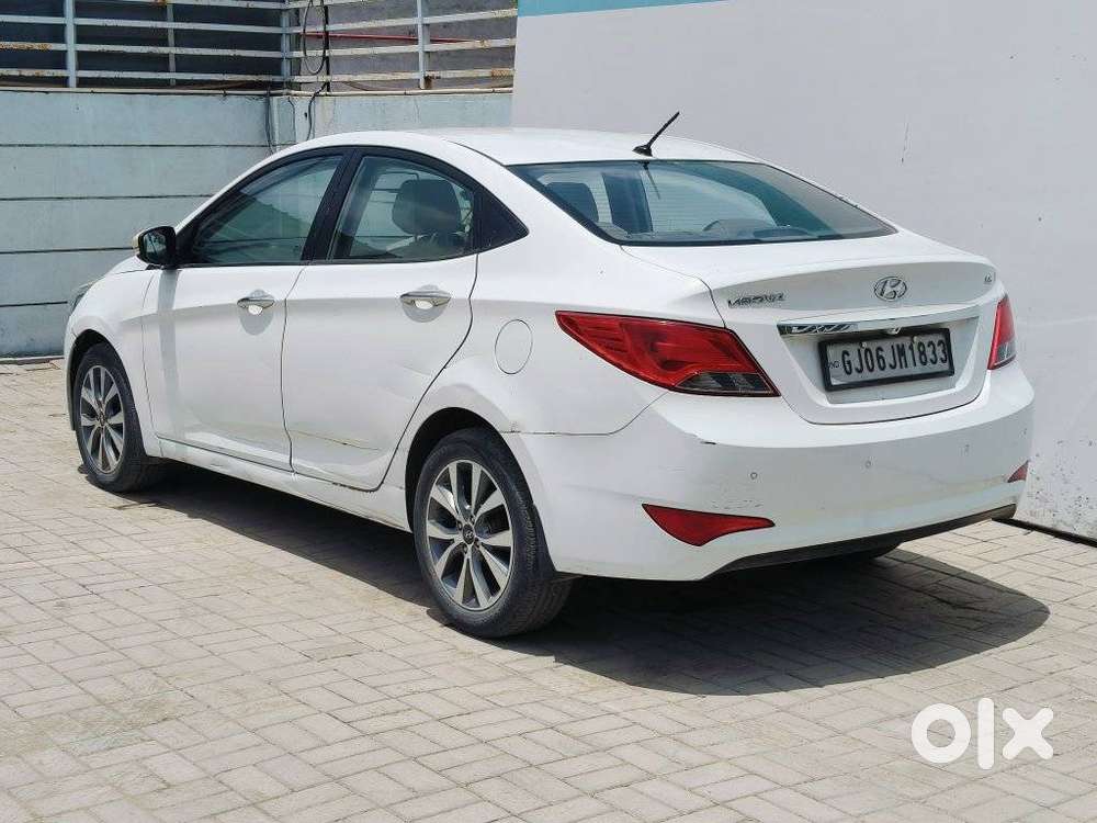 Hyundai Verna 1.6 S (o) Vtvt, 2015, Petrol