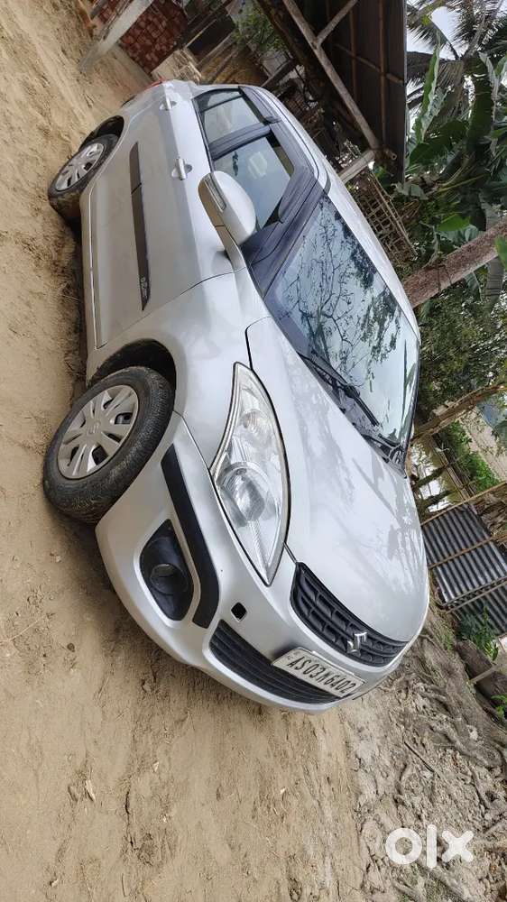 Maruti Suzuki Dzire 2015 Petrol 65000 Km Driven