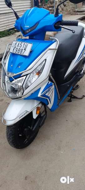 Bs4 Buy Sell Second Hand Dio Scooty in India Used Scooters in India OLX
