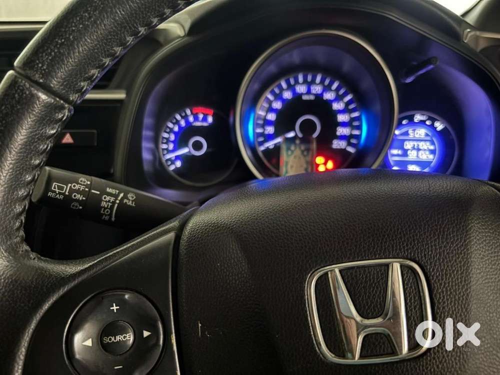 Honda Jazz 2017 Petrol 27700 Km Driven