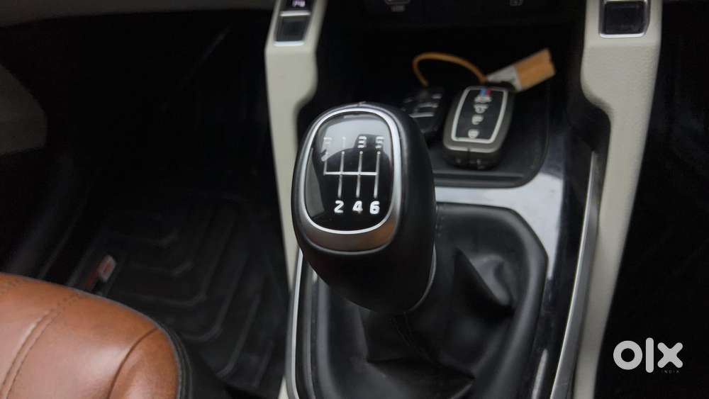 Kia Carens 1.5 Prestige Plus 7 Str Imt, 2023, Petrol