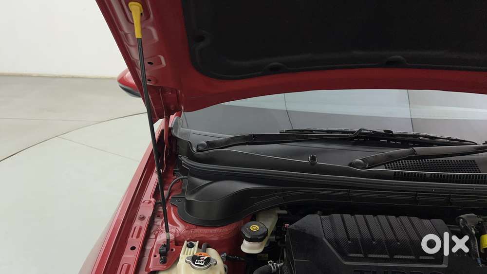 Hyundai Verna 1.5 Sx (o) Turbo Petrol Mt, 2023, Petrol