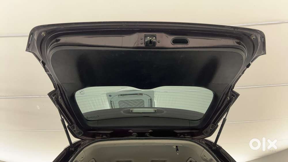 Toyota Innova Crysta 2.4 G Plus Mt 8 Str, 2019, Diesel
