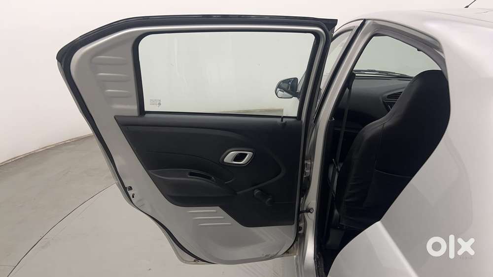 Datsun Redigo T Option, 2018, Petrol