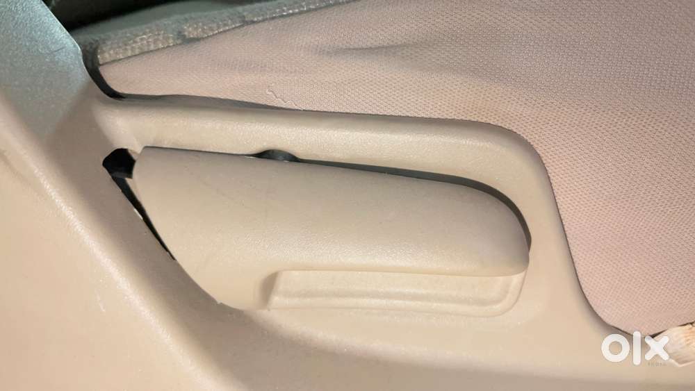 Maruti Suzuki Swift Dzire 1.2 Vxi Bsiv, 2016, Cng & Hybrids