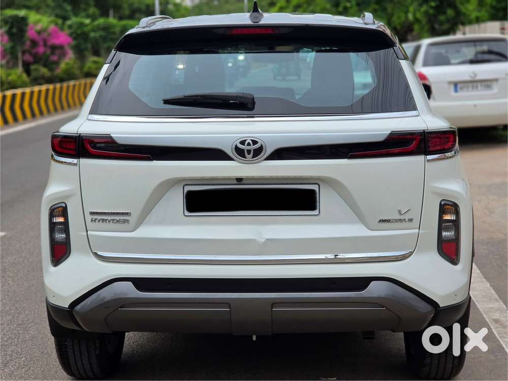 Toyota Urban Cruiser Hyryder 1.5 V Neo Drive At, 2022, Petrol