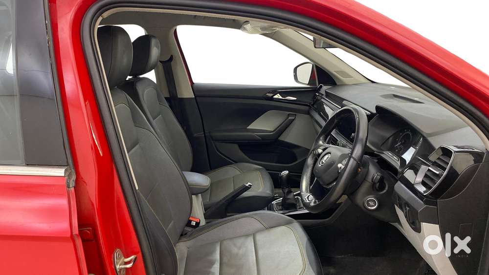 Skoda Kushaq 1.0 Tsi Style, 2022, Petrol