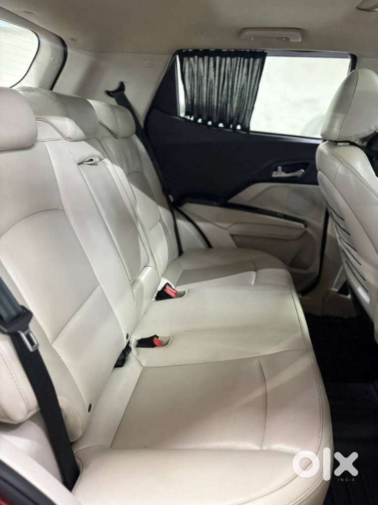 Mahindra Xuv300 W8 Option, 2021, Petrol