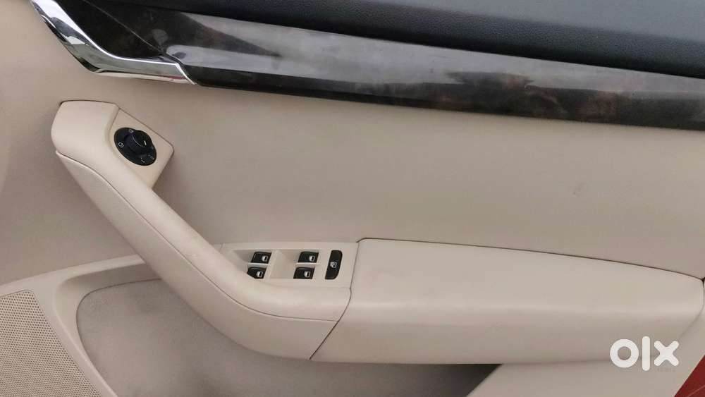 Skoda Octavia 1.8 Tsi At Style Plus, 2017, Petrol