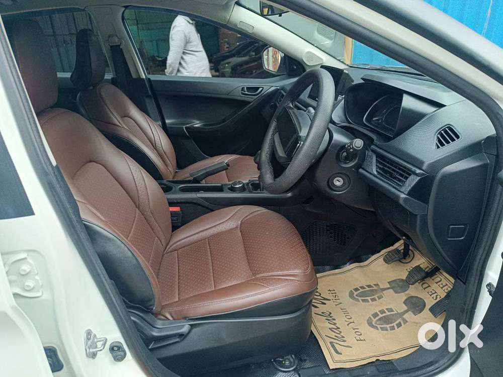 Tata Nexon Smart 1.2 Revotron Petrol 5 Mt, 2025, Petrol