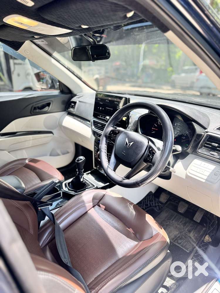 Mahindra Xuv 3xo Mx3, 2024, Petrol