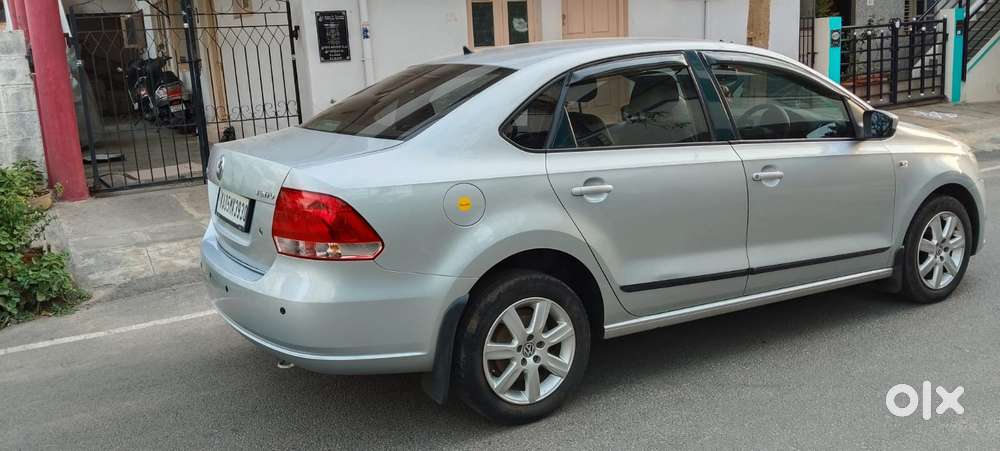 Volkswagen Vento 2010-2013 Petrol Highline, 2011, Petrol