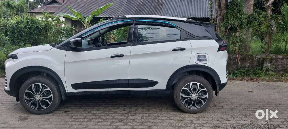 Doctors Own Driven Car With 5 Years Extended Warrenty And No Bank Loan