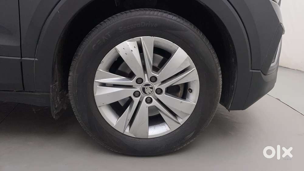 Skoda Kushaq Ambition 1.0l Tsi Mt, 2023, Petrol