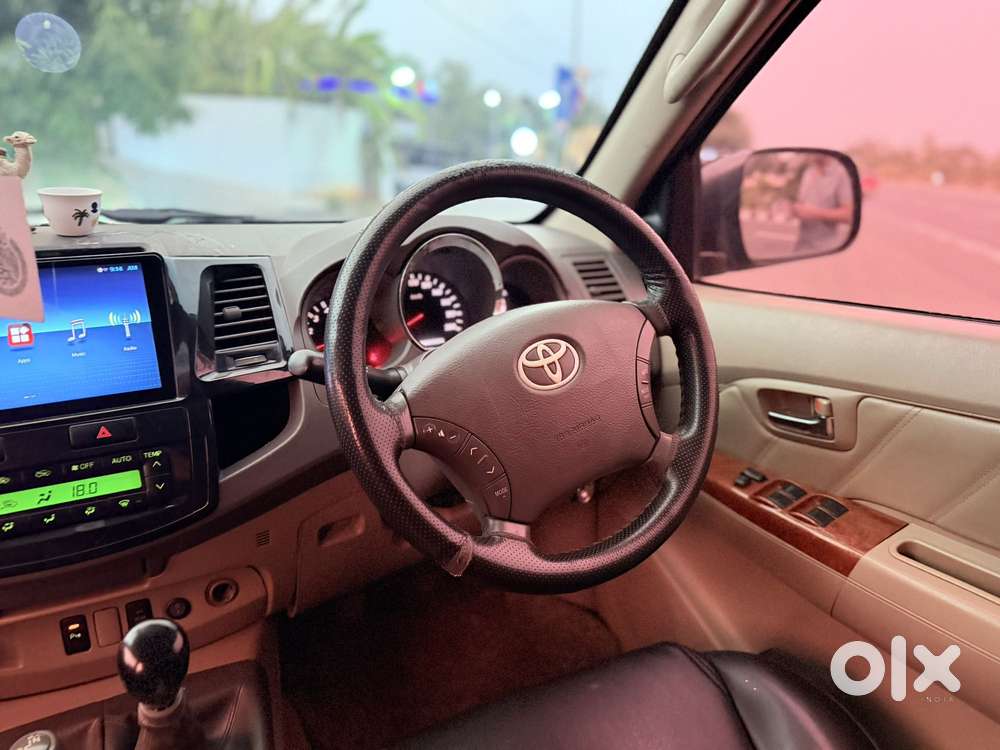 Toyota Fortuner 3.0 4x4 Manual, 2011, Diesel
