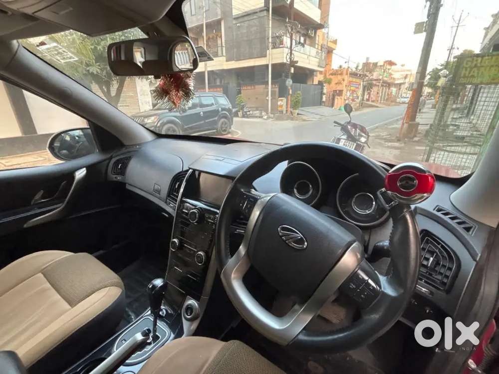 Mahindra Xuv500 2019 Diesel 80000 Km Driven