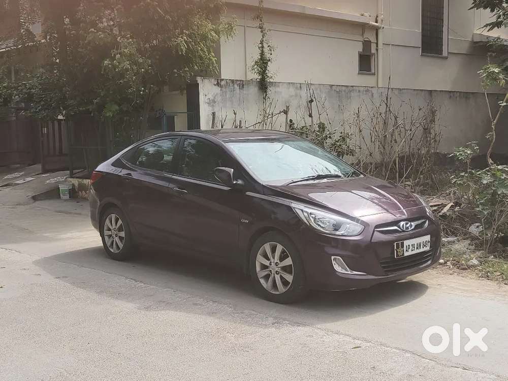 Hyundai Verna 2012 December -diesel 100000 Km Driven