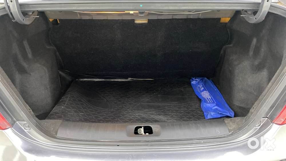 Maruti Suzuki Swift Dzire Vxi 1.2, 2015, Petrol