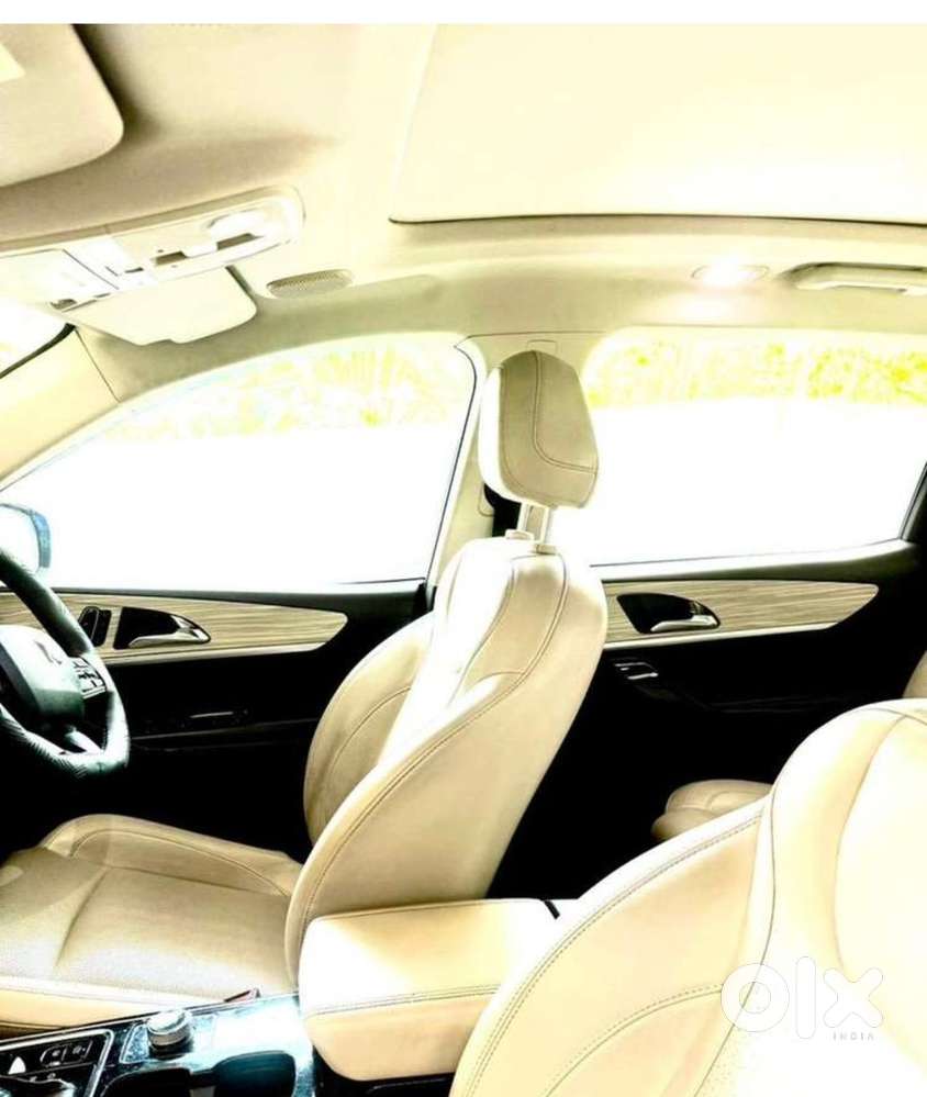 Mahindra Xuv700  Ax7l 2021 Diesel Well Maintained