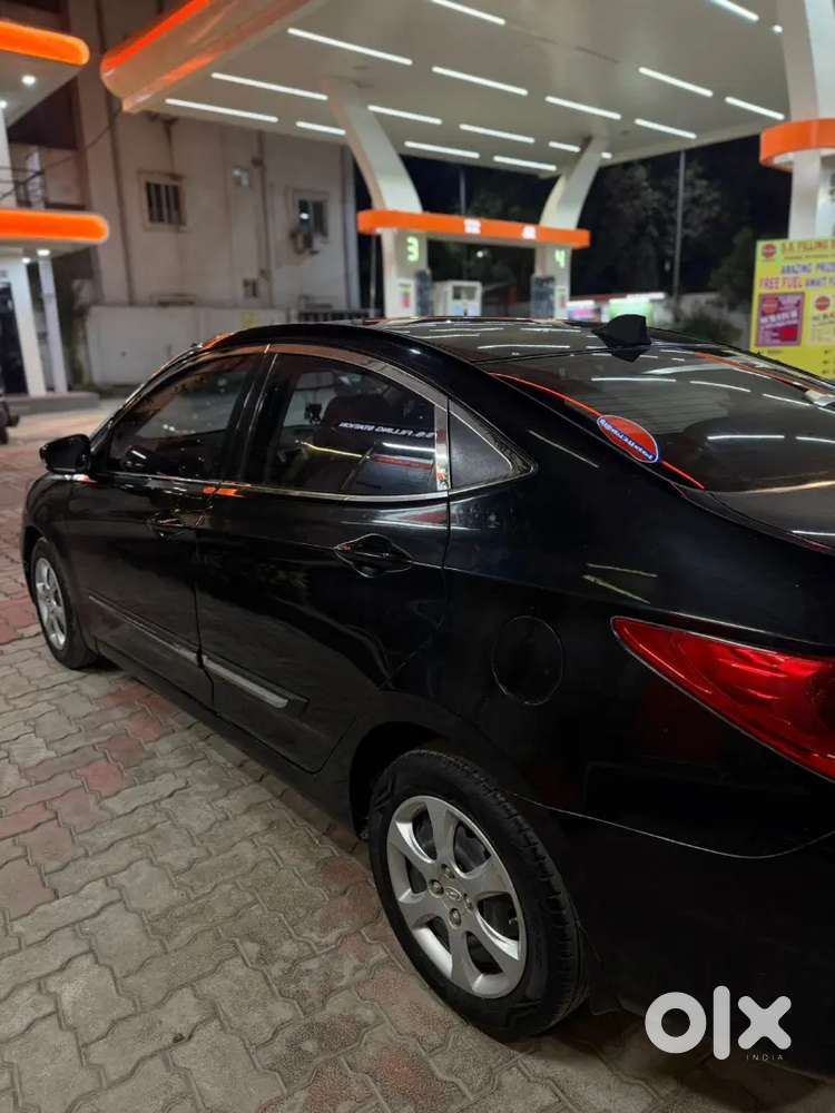 Hyundai Fluidic Verna 2015 Diesel Manual Second