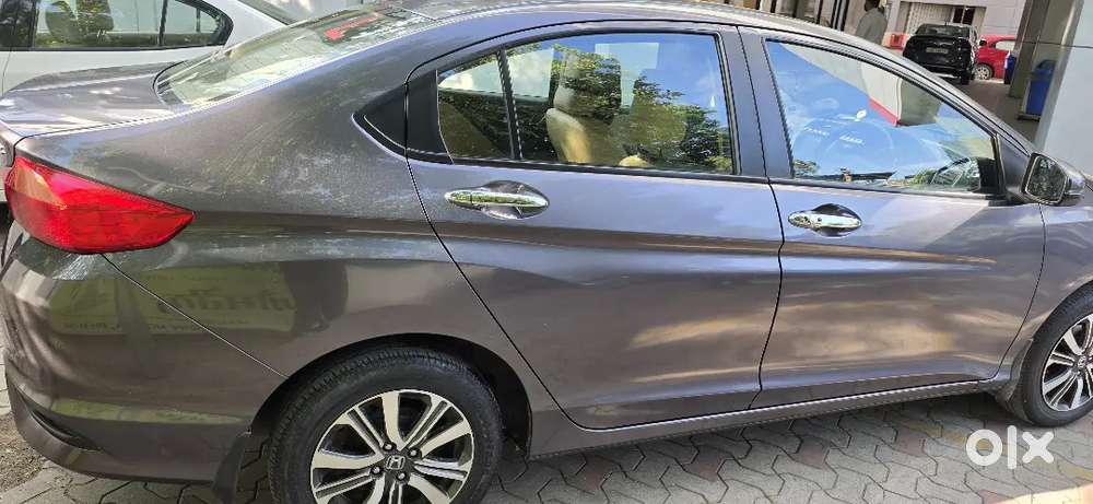 Honda City 2022 Petrol 42000 Km Driven Excellent Condition