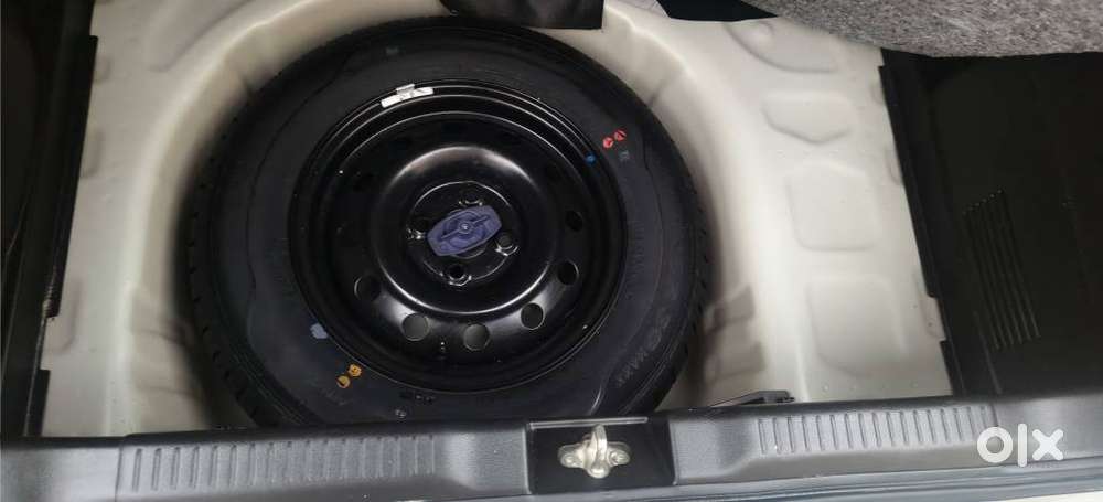 Maruti Suzuki Swift Amt Vxi, 2021, Petrol