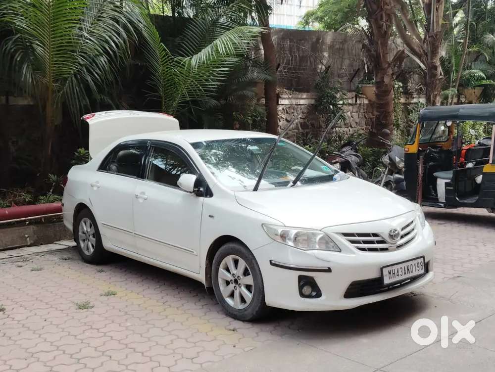 Toyota Corolla Altis 2013