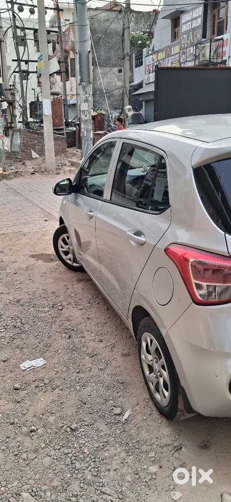 Hyundai Grand I10 2017 Petrol Well Maintained