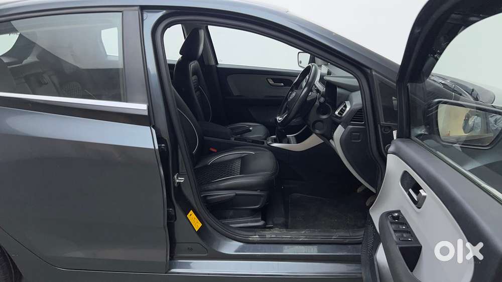 Tata Altroz Xz, 2020, Petrol
