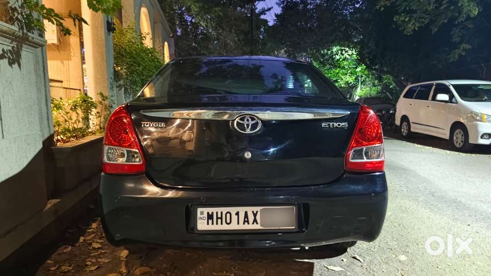 Toyota Etios V, 2011, Petrol
