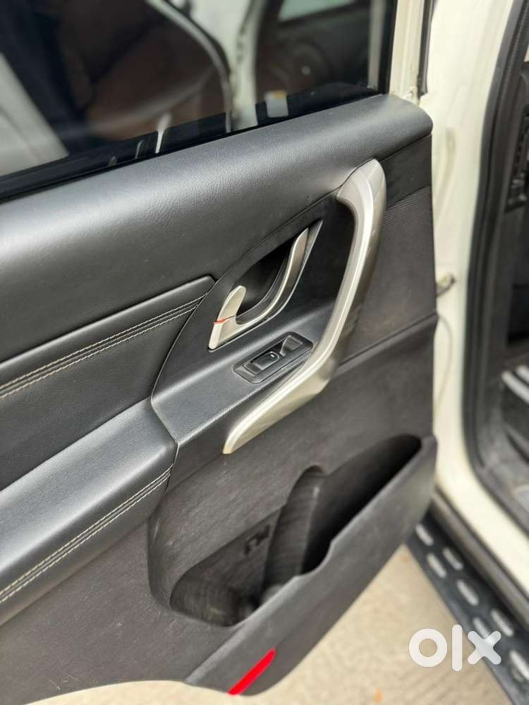 Mahindra Xuv500 2019
