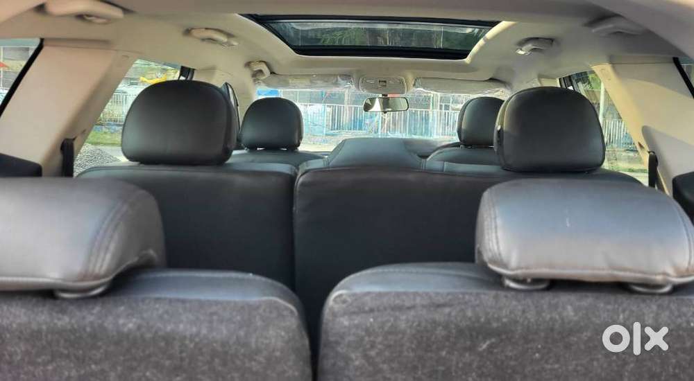 Mahindra Xuv700 2.0 Ax 5 Petrol Mt 7 Str, 2024, Petrol