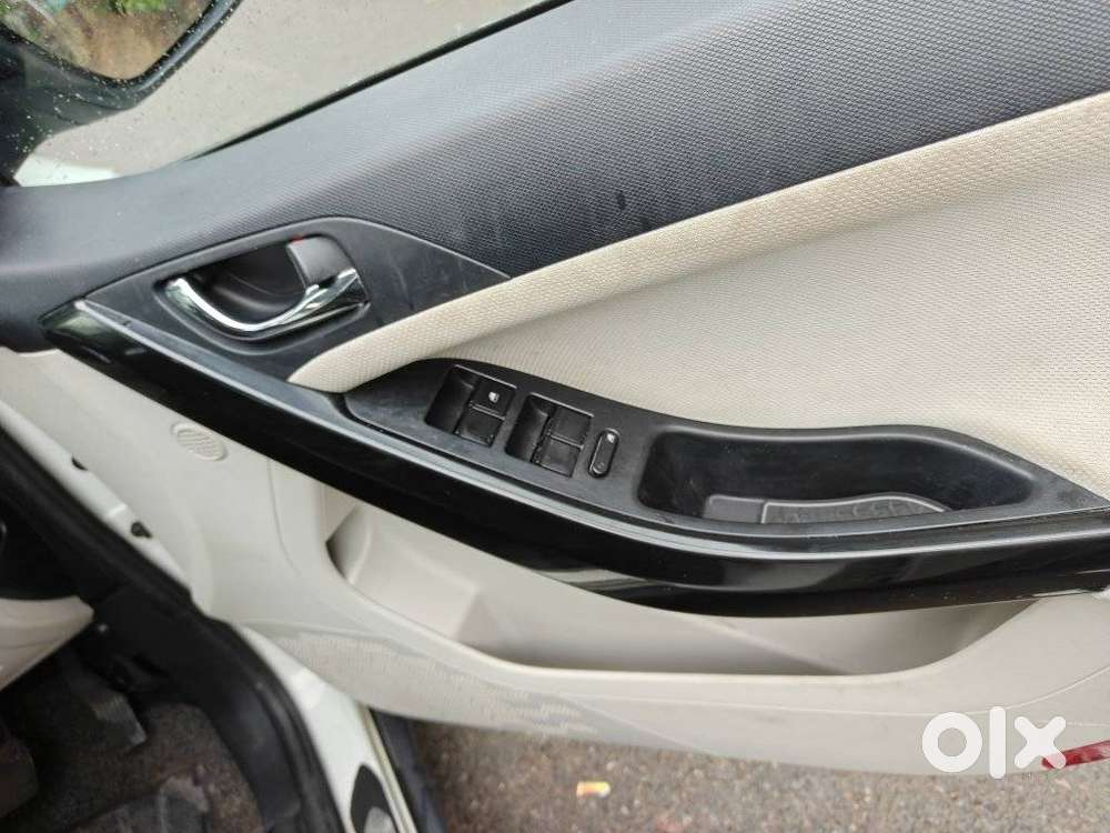 Tata Nexon 1.2 Revotron Xza Plus (o) Amt, 2021, Petrol