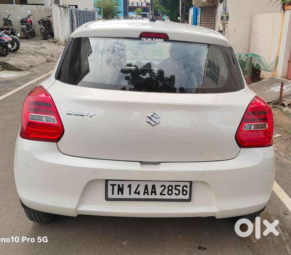 Maruti Suzuki Swift Vxi + Manual, 2022, Petrol
