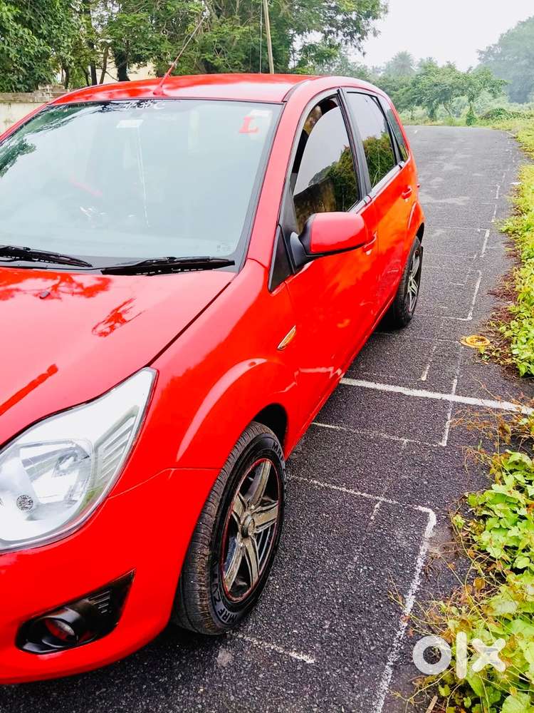 Ford Figo 2013 Petrol Titanium Well Maintained Car Showroom Quality