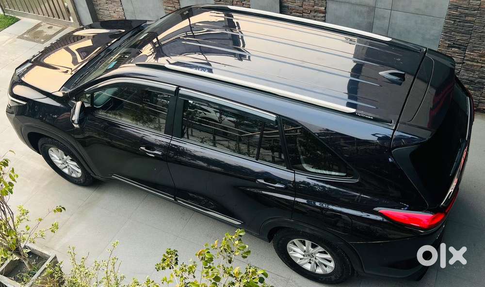 Toyota Innova Hycross 2.0 Gx 7 Str, 2025, Petrol