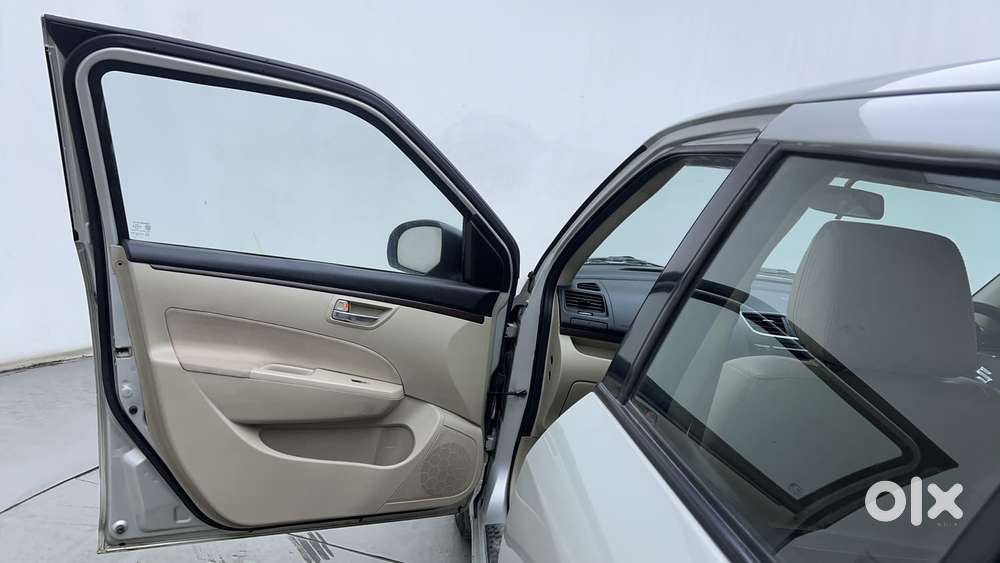 Maruti Suzuki Swift Dzire Vxi Optional, 2016, Petrol