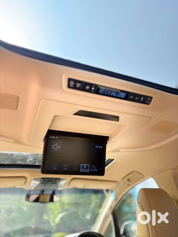 Toyota Vellfire 2.5 Hybrid, 2022, Petrol