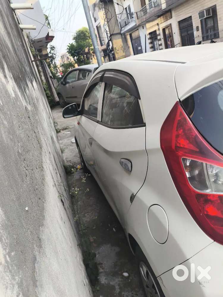 Hyundai Eon Era 2012 Petrol