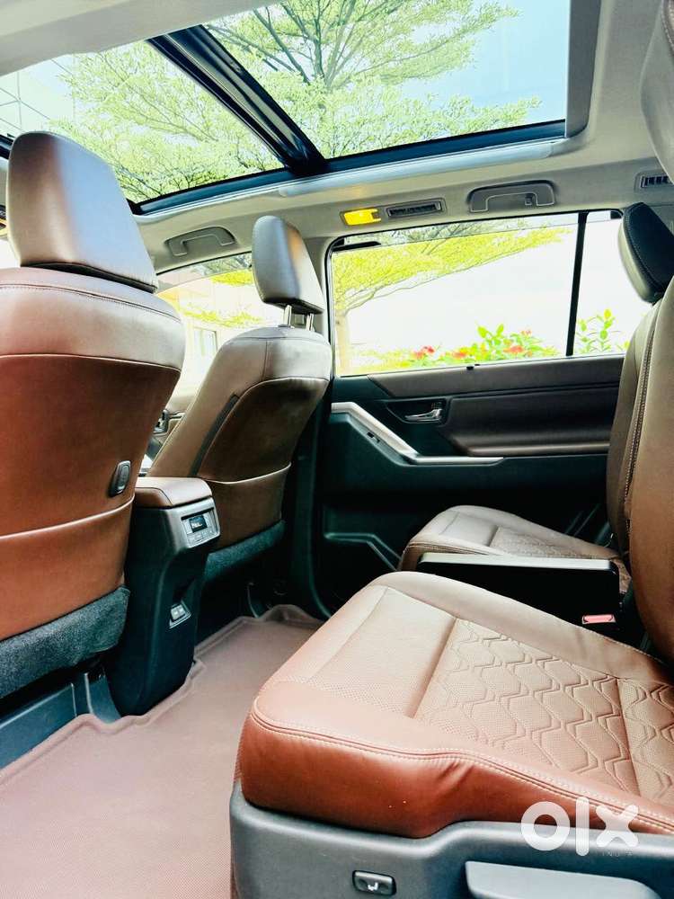 Toyota Innova Hycross 2.0 Zx (o) Hybrid 7 Str, 2024, Cng & Hybrids