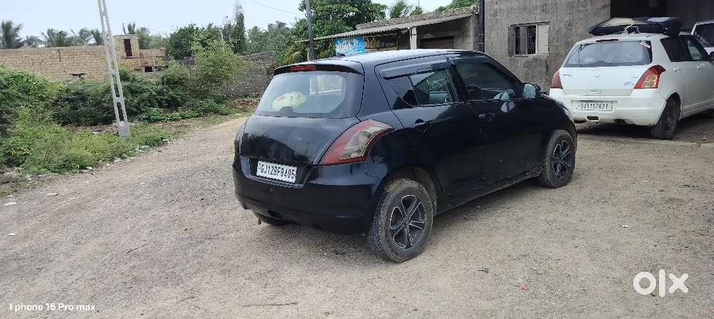 Maruti Suzuki Swift 2012 Diesel 90000 Km Driven