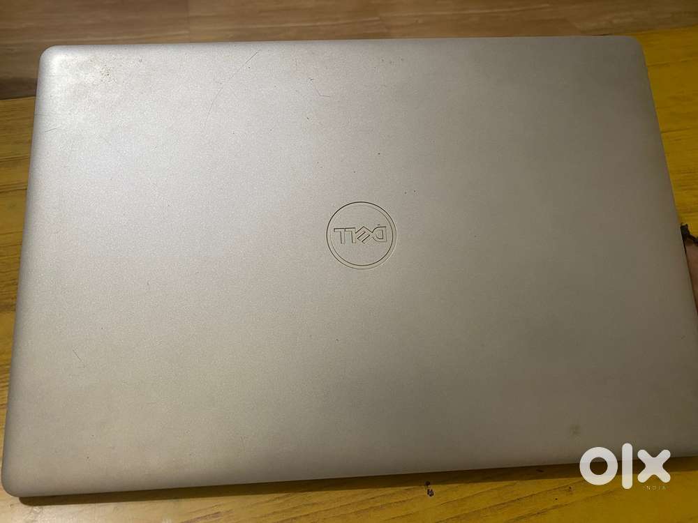 Dell Inspiron 15 5575 *NOT WORKING CONDITION*