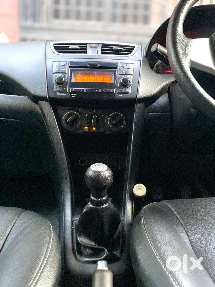 Maruti Suzuki Swift Vxi Abs Bsiv, 2016, Petrol