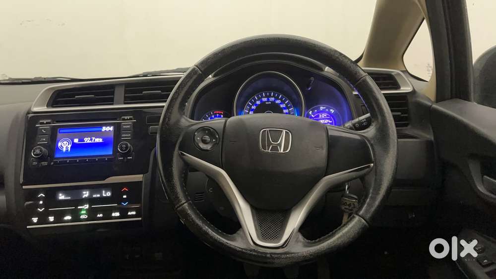 Honda Jazz [2020-2023] 1.2 V I-vtec Mt, 2016, Petrol