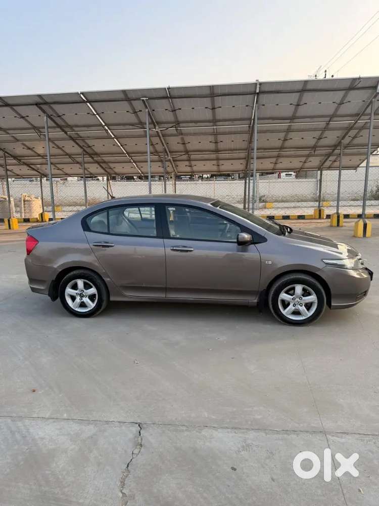 Honda City 2013 Petrol&cng  83650 Km Frist Owner