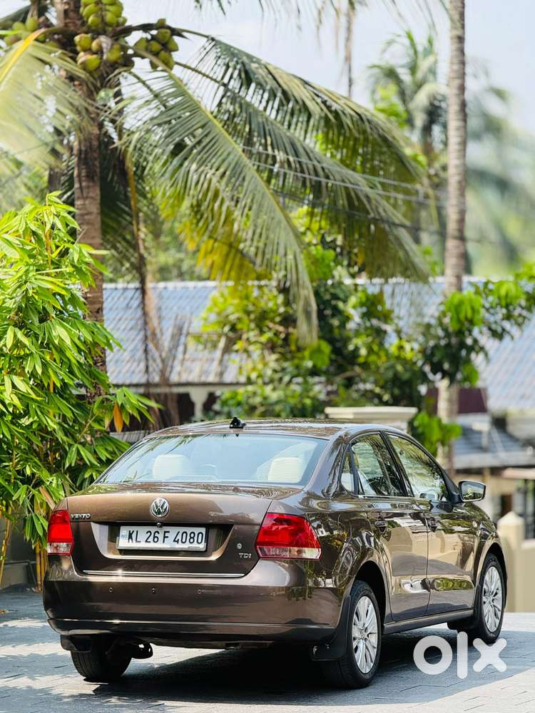 Volkswagen Vento 1.5 Highline Plus At 16 Alloy, 2015, Diesel