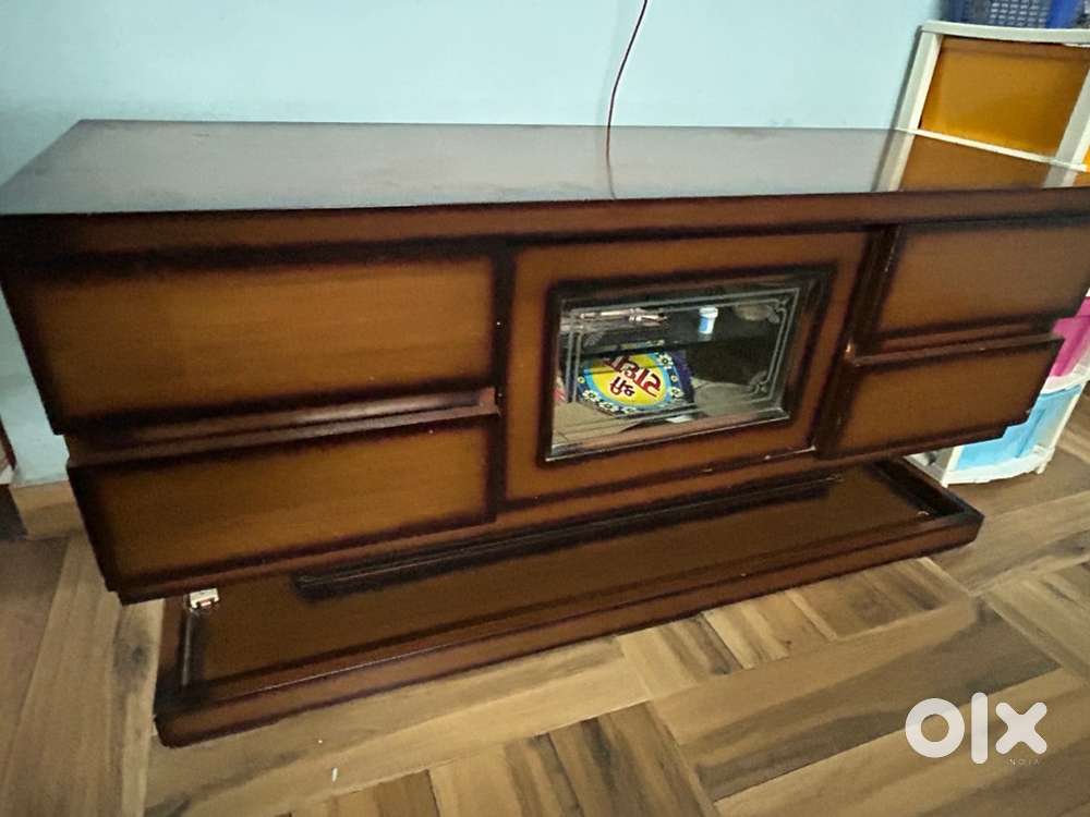 Cabinet/chest of drawers/Tv cabinet