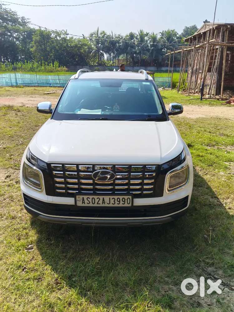 Hyundai Venue Petrol Manual 2022