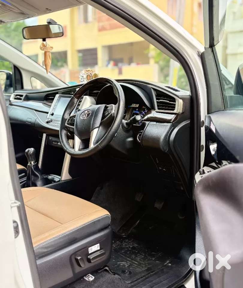 Toyota Innova Crysta [2020-ongoing] 2.4 Zx 7 Str, 2023, Diesel