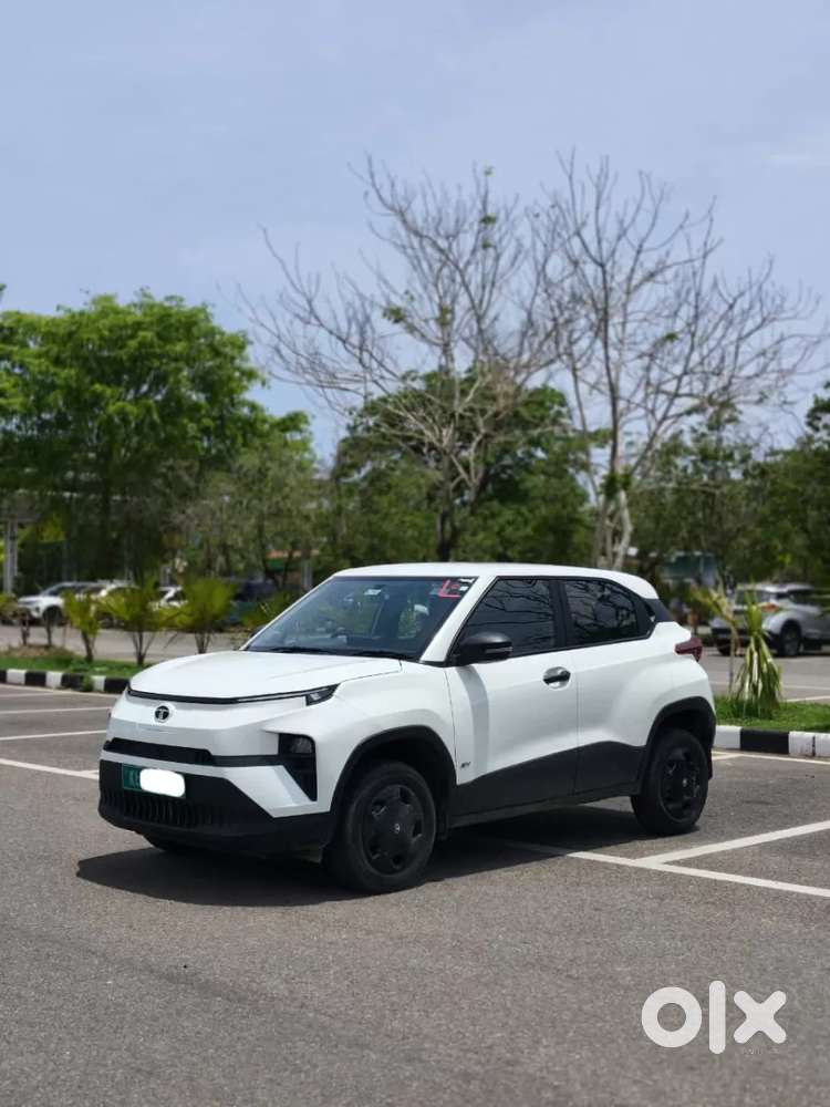 Tata Punch Ev Smart Plus, 2025, Electric